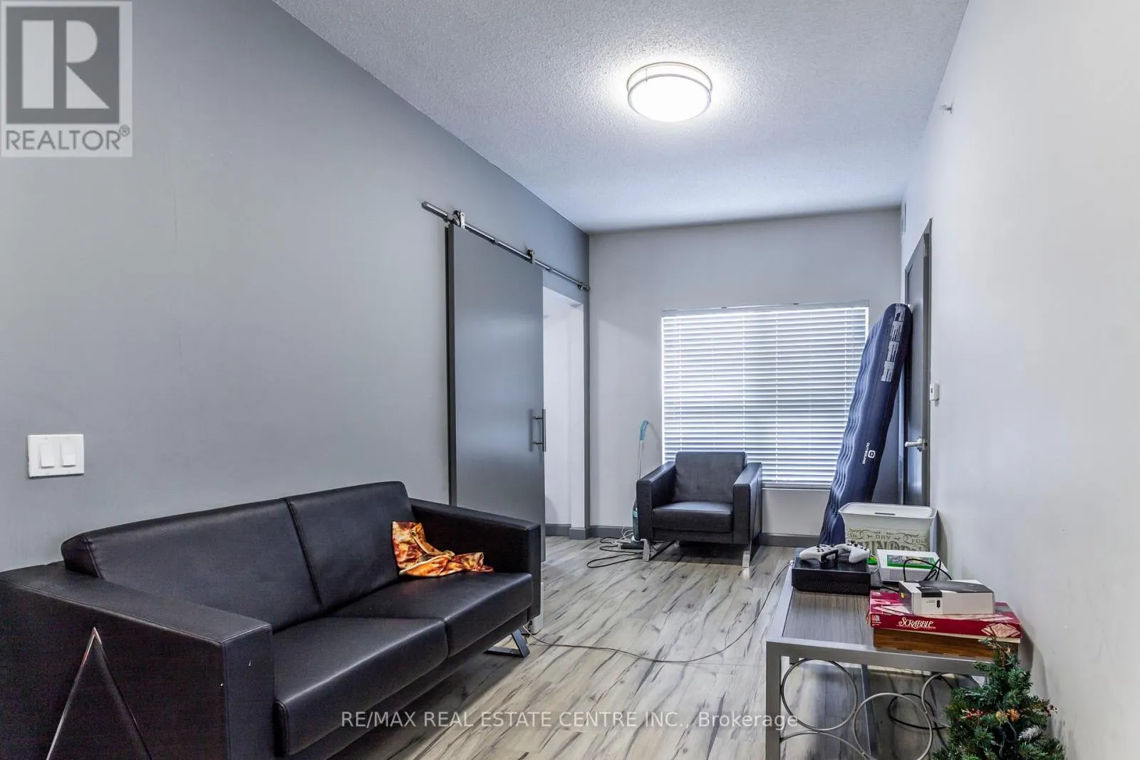 326 - 258C SUNVIEW STREET