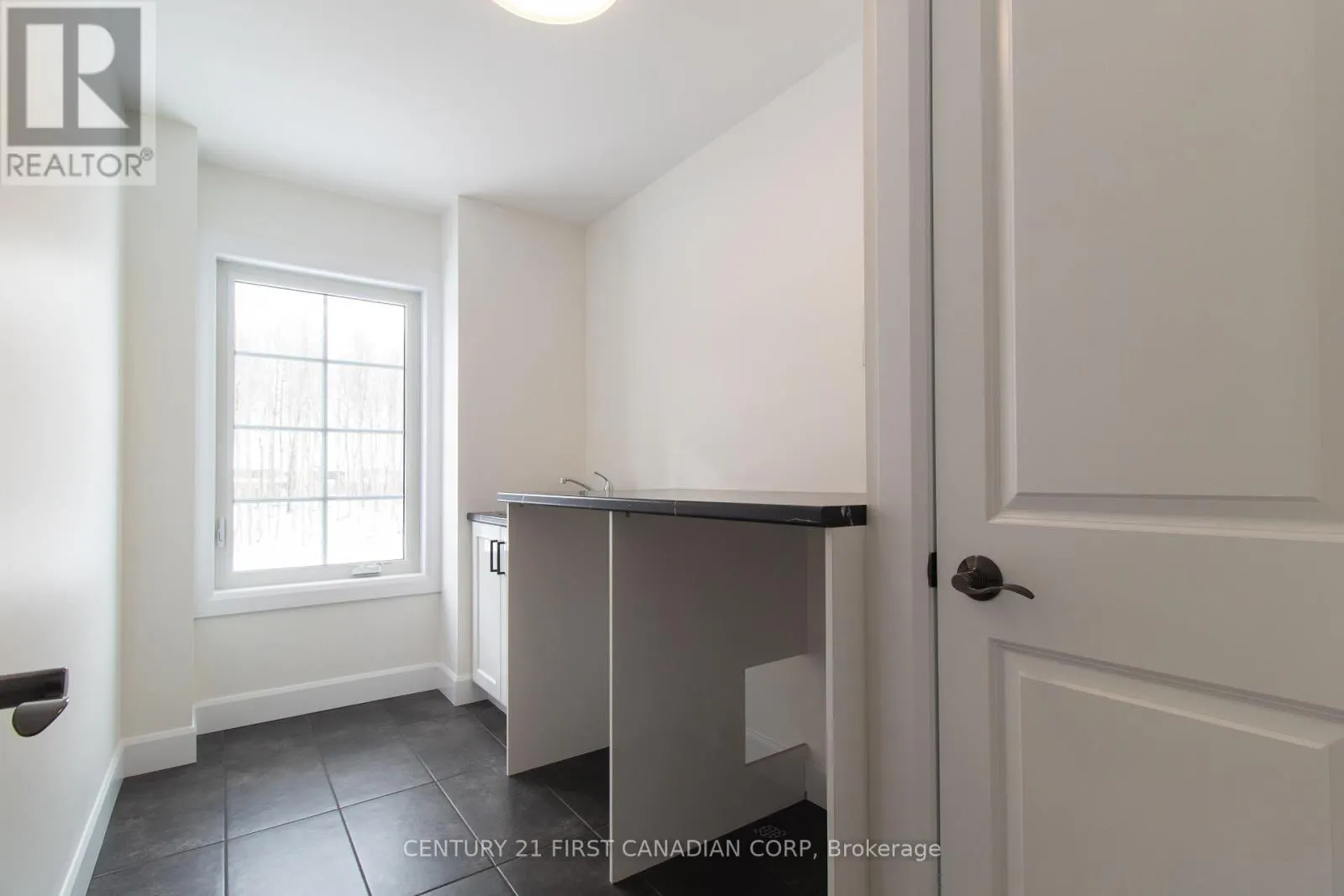 1378 SHIELDS PLACE
