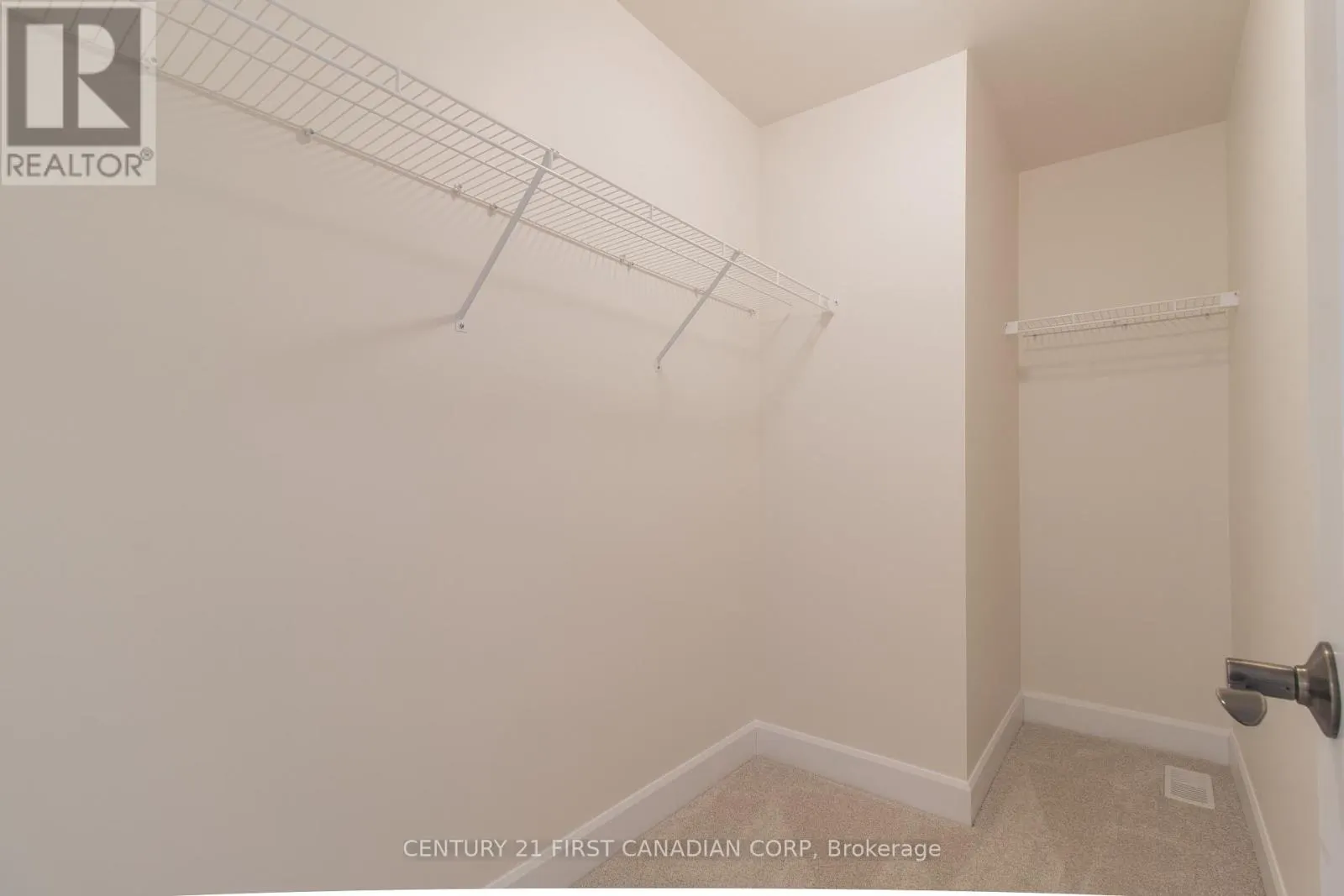 1378 SHIELDS PLACE