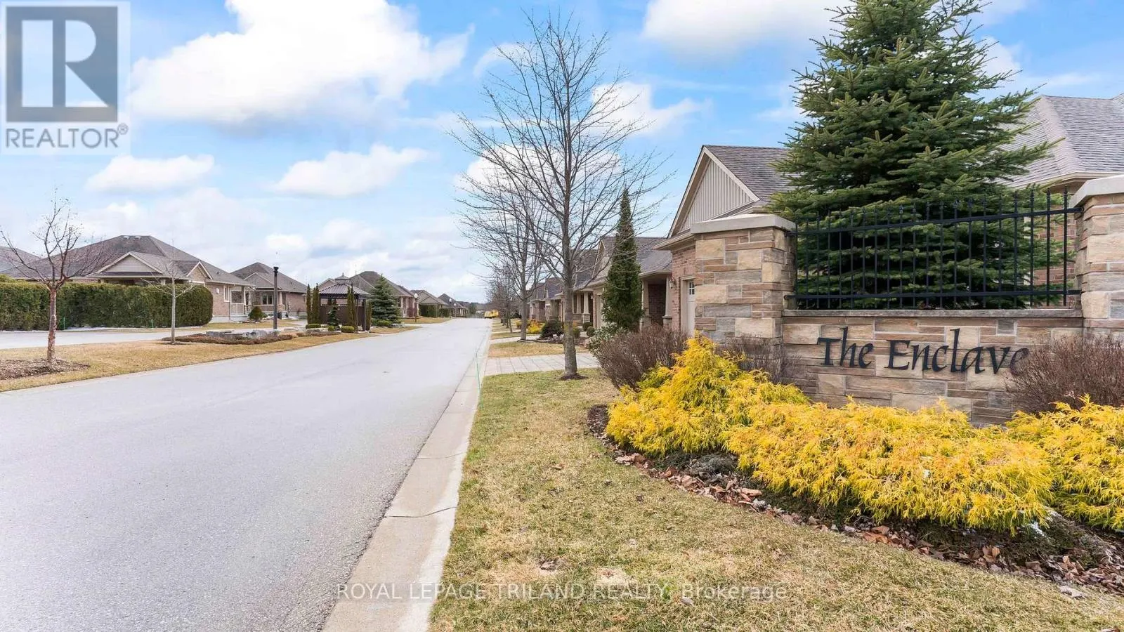 25 - 120 SOUTHGATE PARKWAY, #25