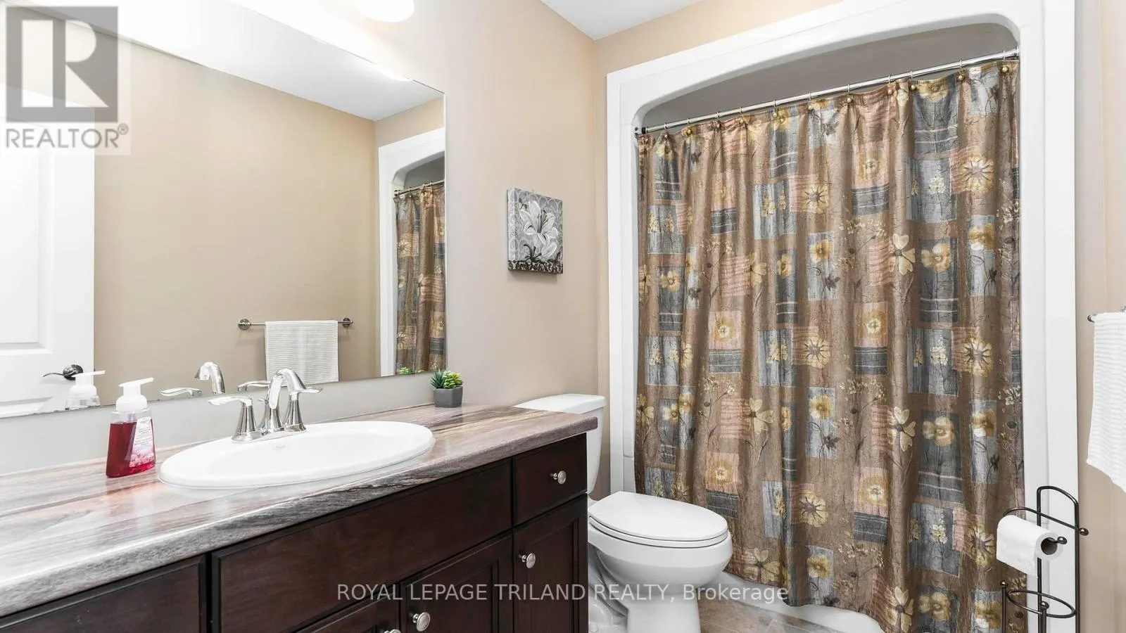 25 - 120 SOUTHGATE PARKWAY, #25