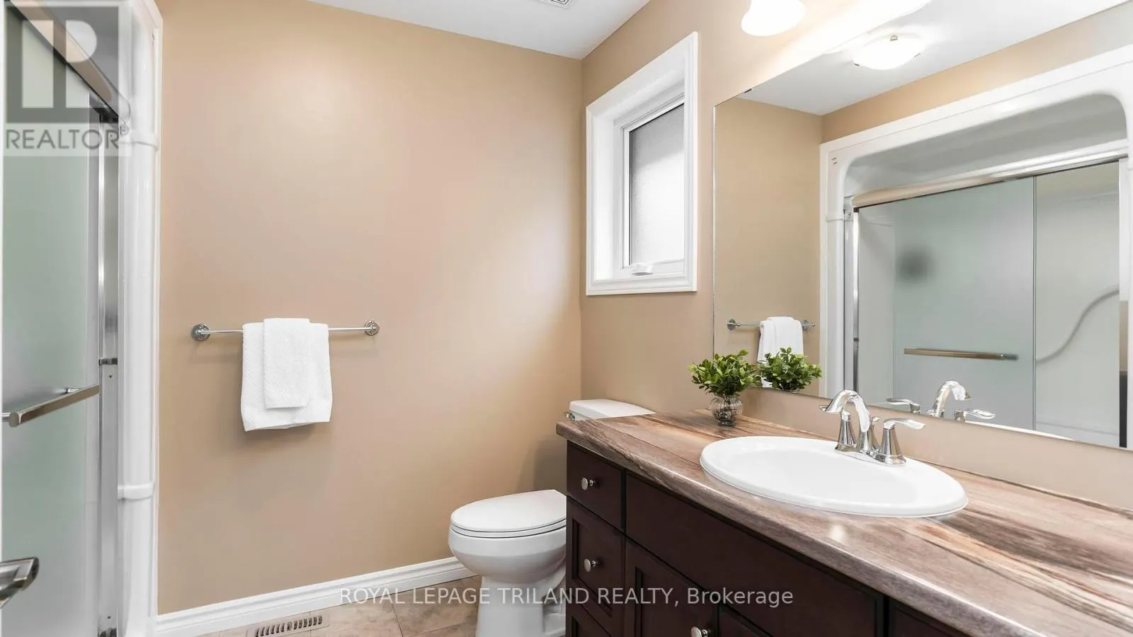 25 - 120 SOUTHGATE PARKWAY, #25