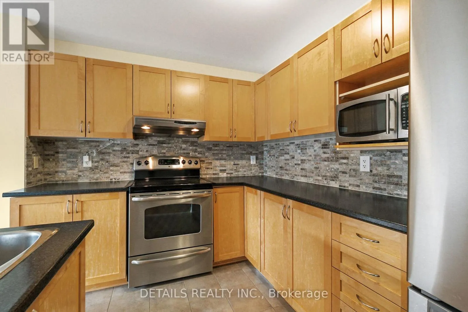 404 ABBEYDALE CIRCLE