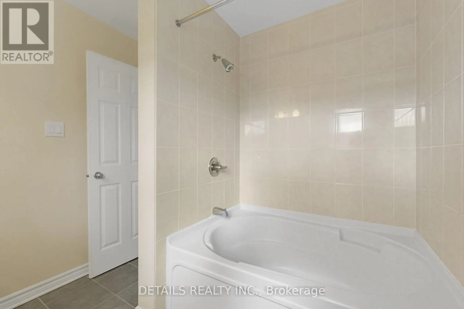 404 ABBEYDALE CIRCLE