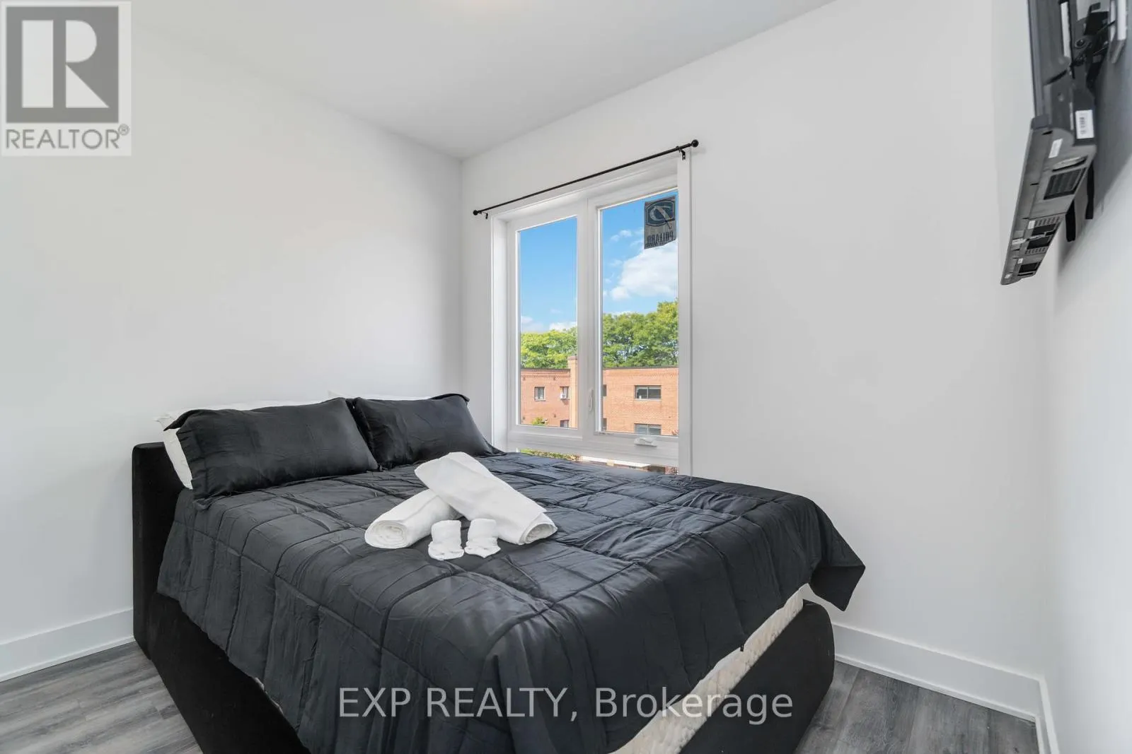 312 - 6065 MCLEOD ROAD N
