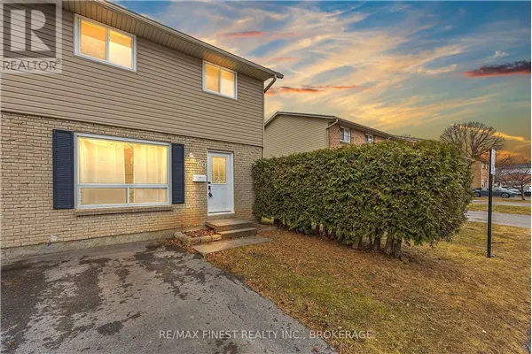 64 - 20 ROSEMUND CRESCENT