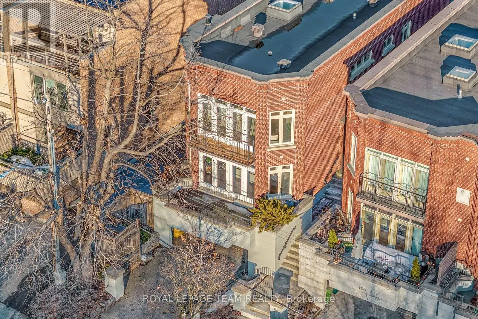 160 DUFFERIN ROAD