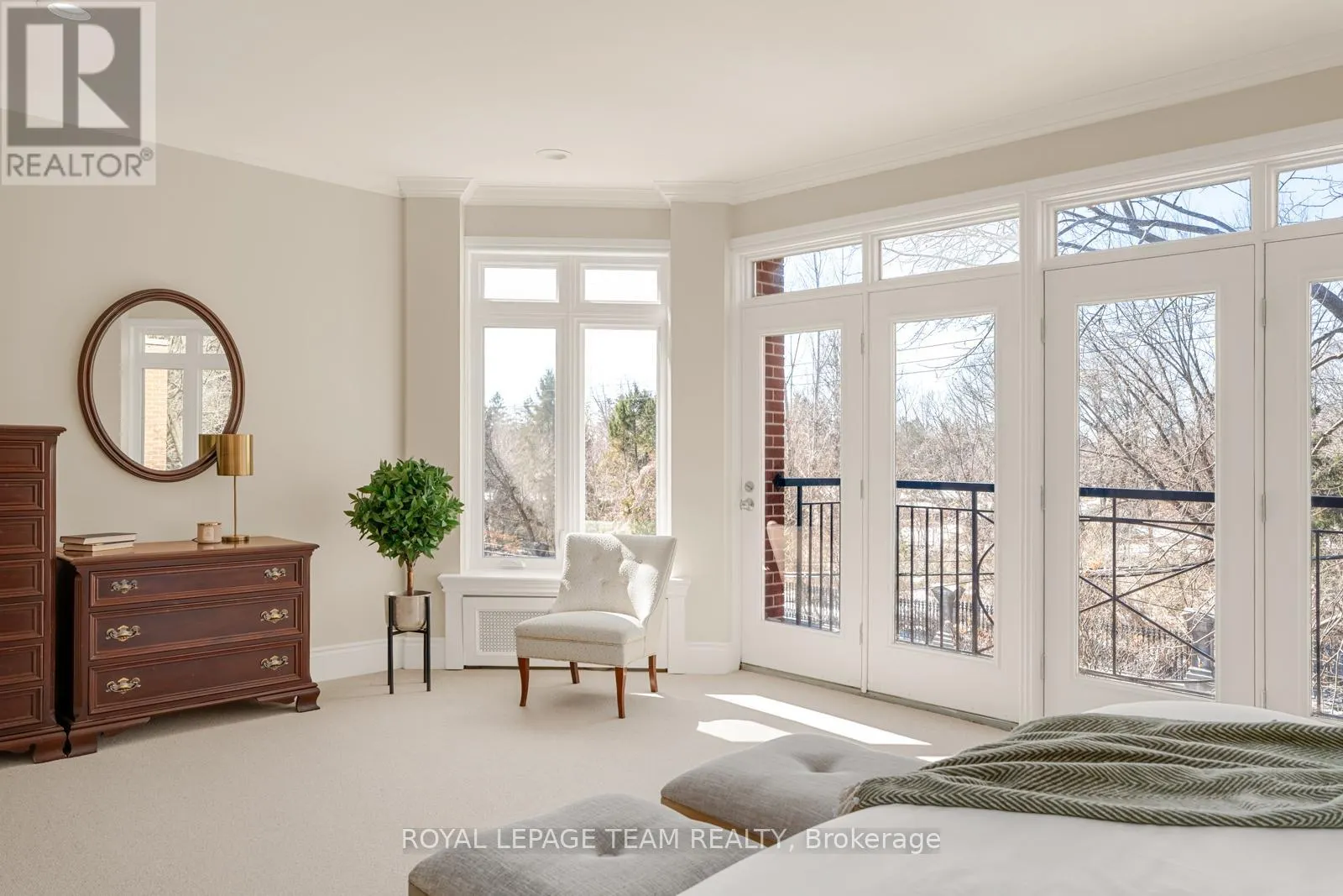 160 DUFFERIN ROAD
