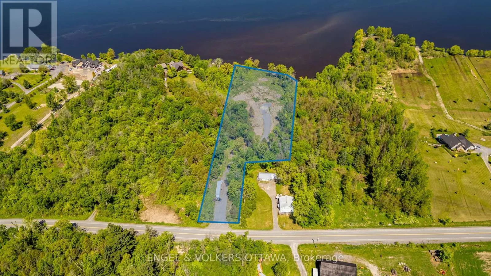 3531 CONCESSION 1