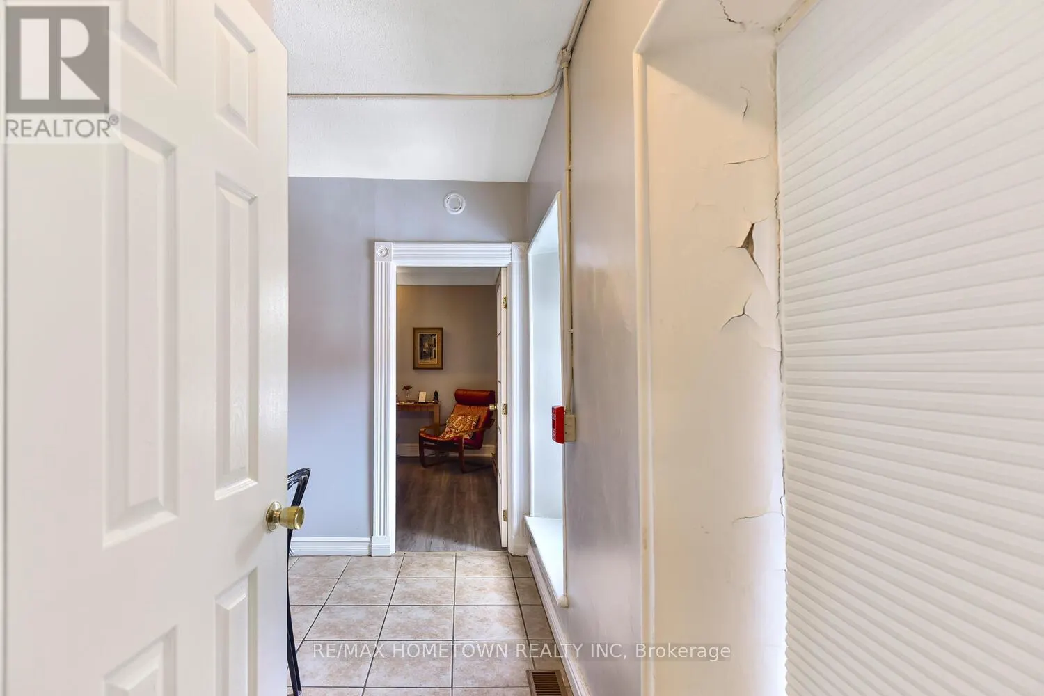 64 KING STREET E