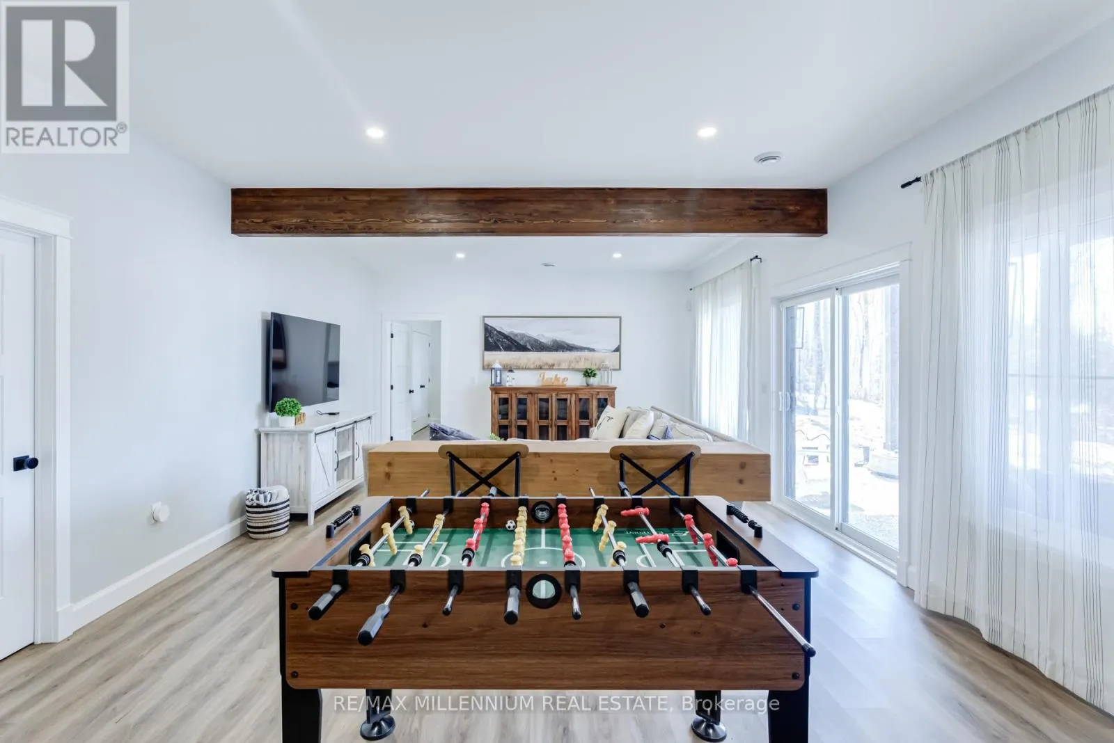 24 RORY DRIVE
