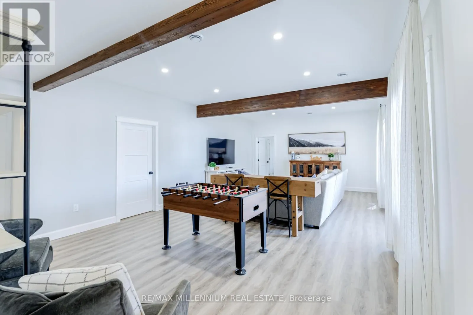 24 RORY DRIVE
