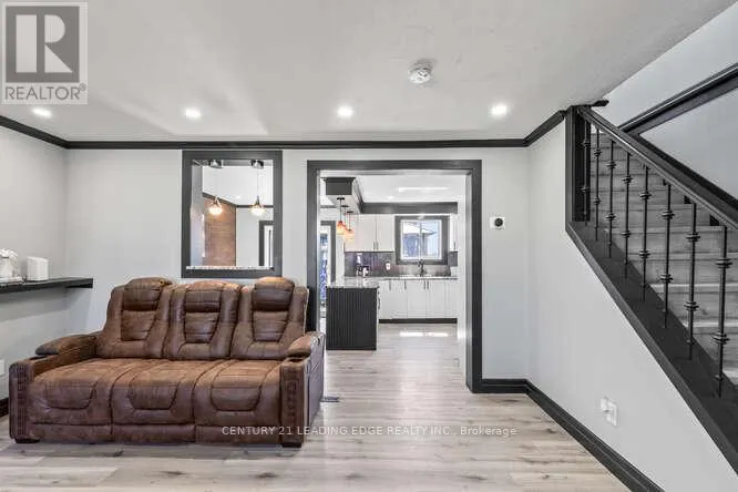 79 BRECKENRIDGE CRESCENT