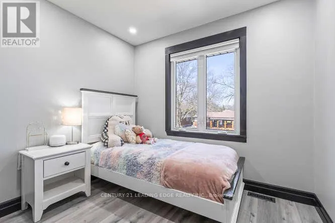 79 BRECKENRIDGE CRESCENT