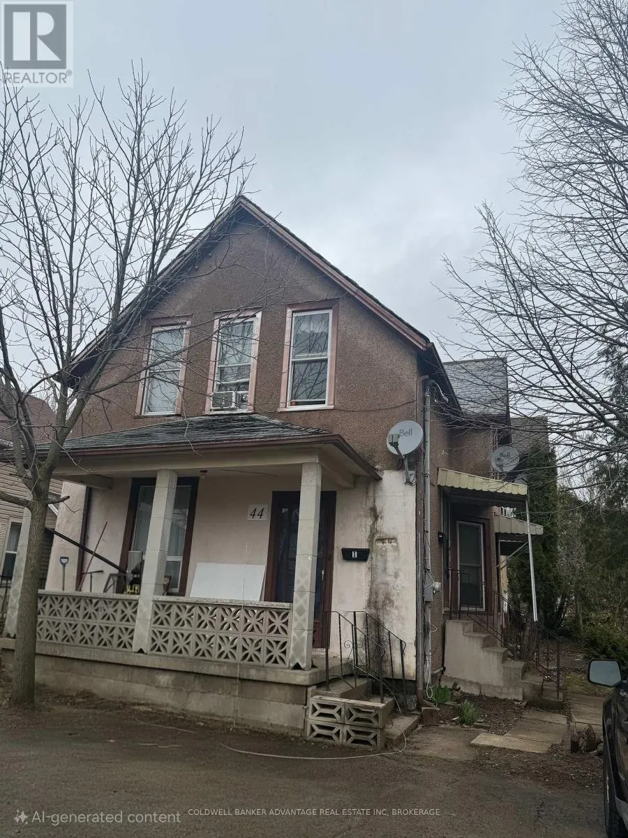 44 ALBERT STREET