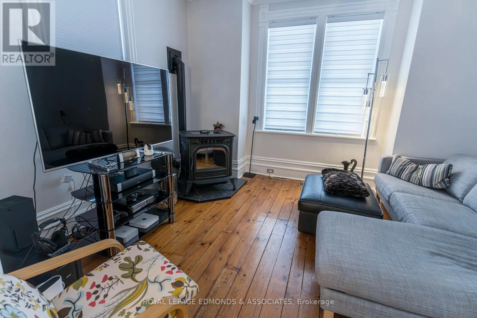 281 TRAFALGAR ROAD