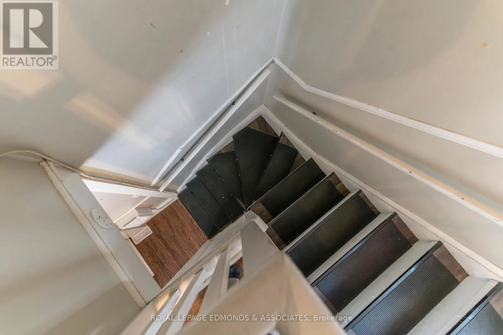 281 TRAFALGAR ROAD