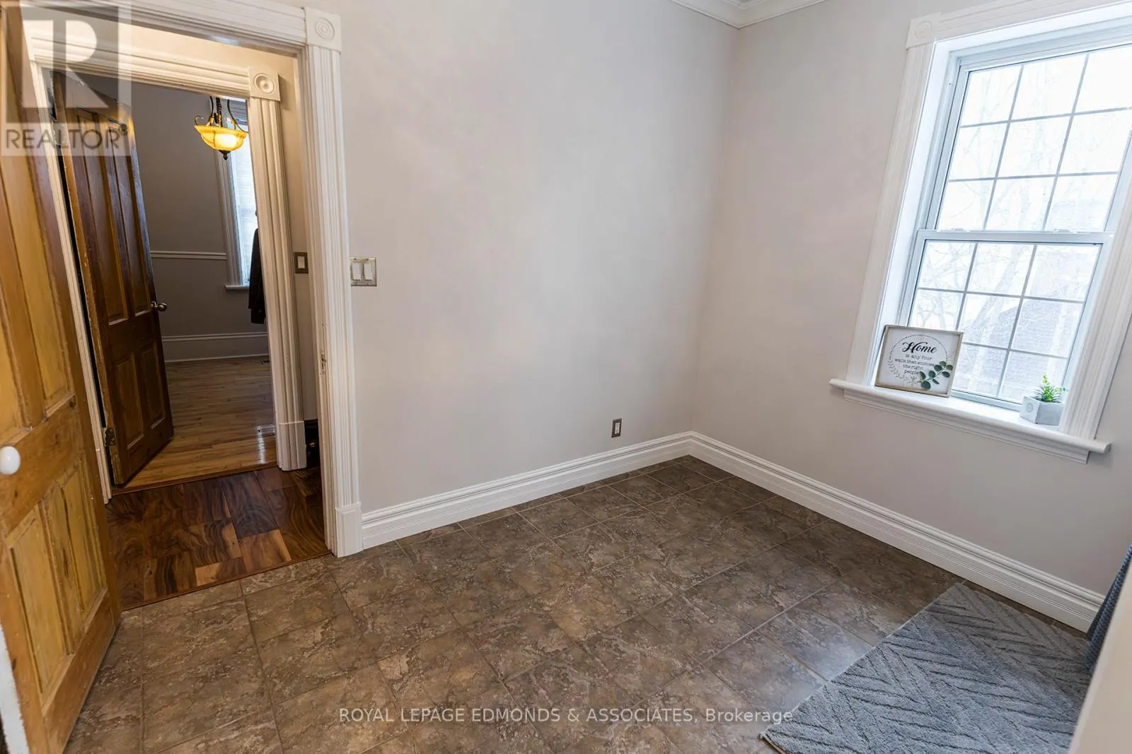 281 TRAFALGAR ROAD