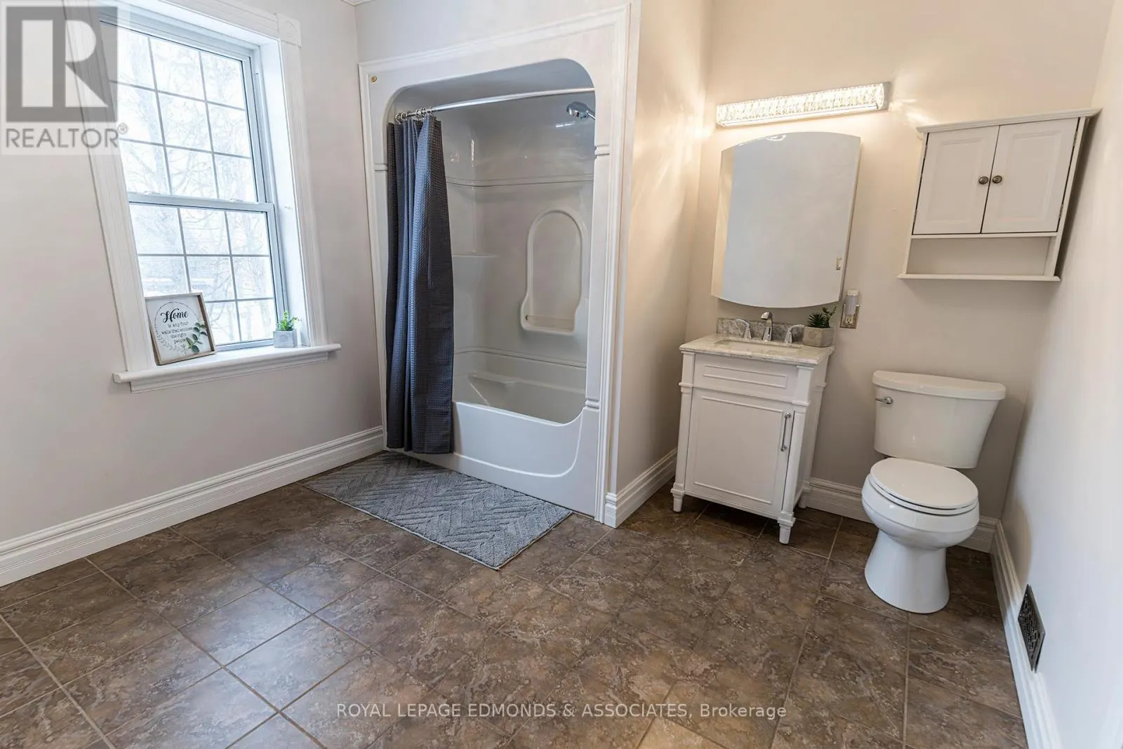 281 TRAFALGAR ROAD