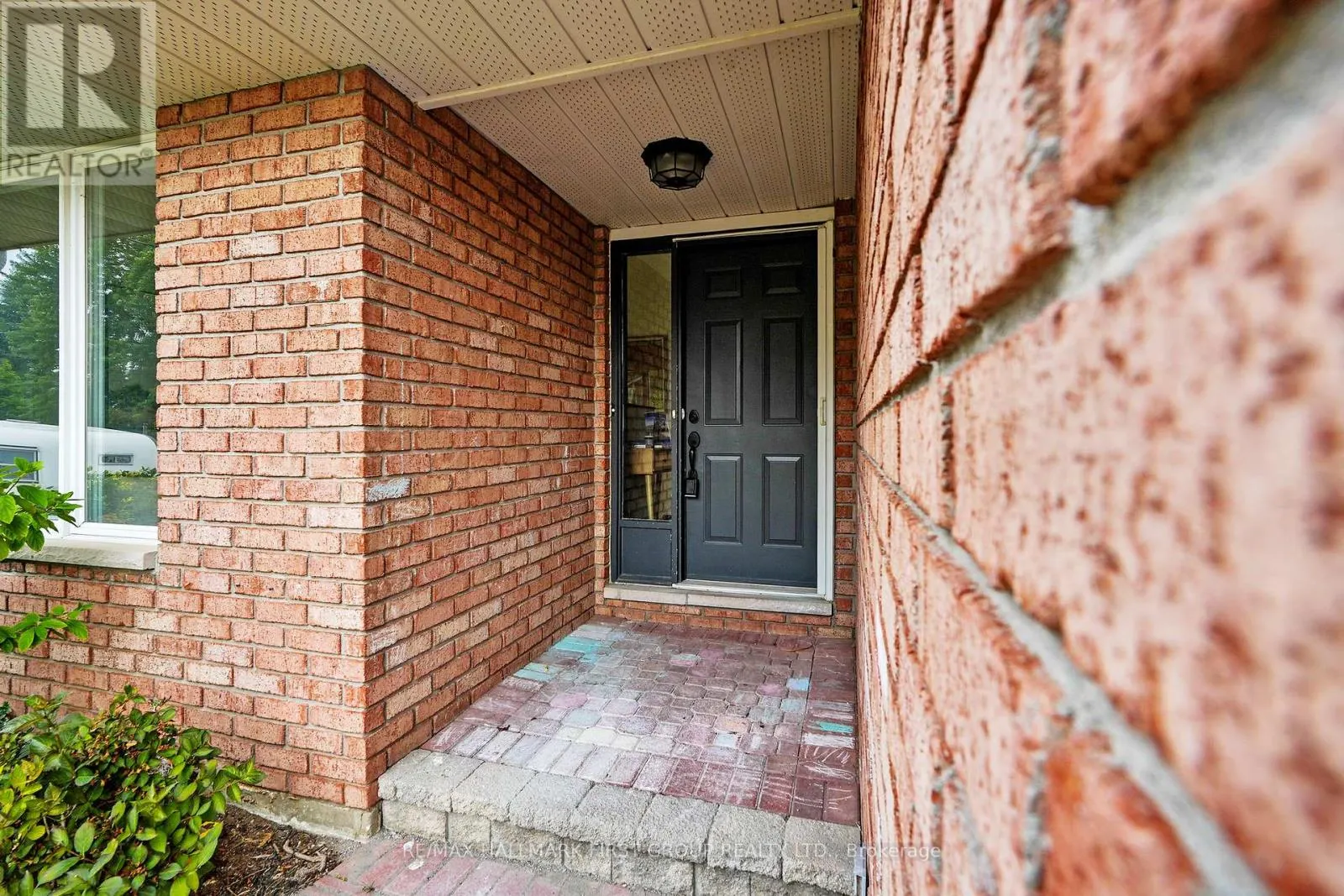 16 ANNE STREET