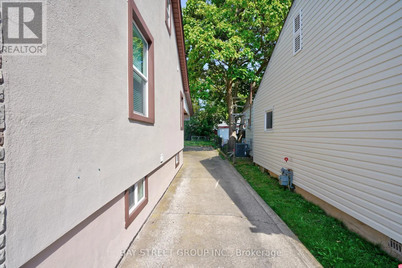 6285 SKINNER STREET