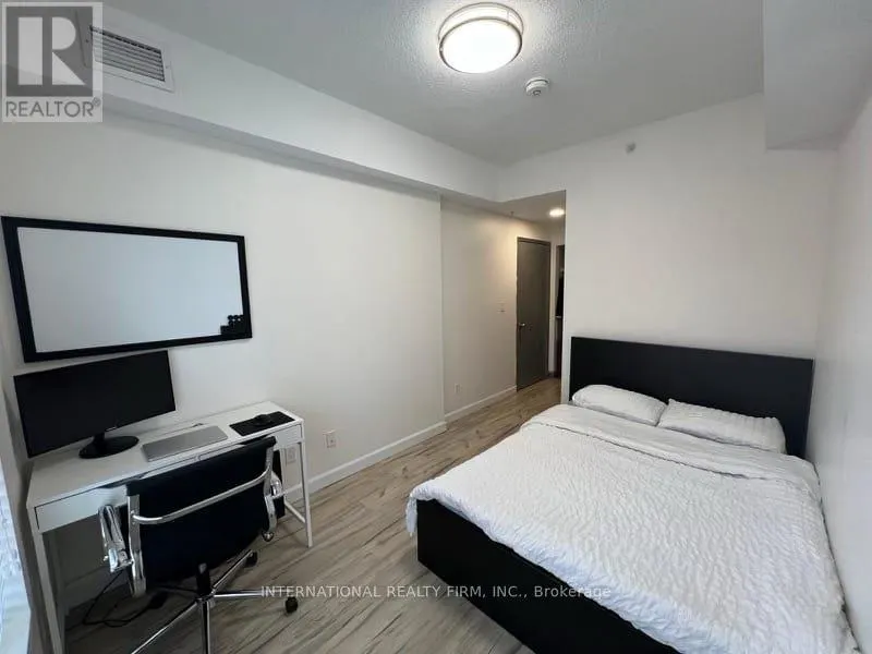 35 - 258C SUNVIEW STREET W