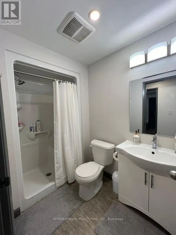 35 - 258C SUNVIEW STREET W