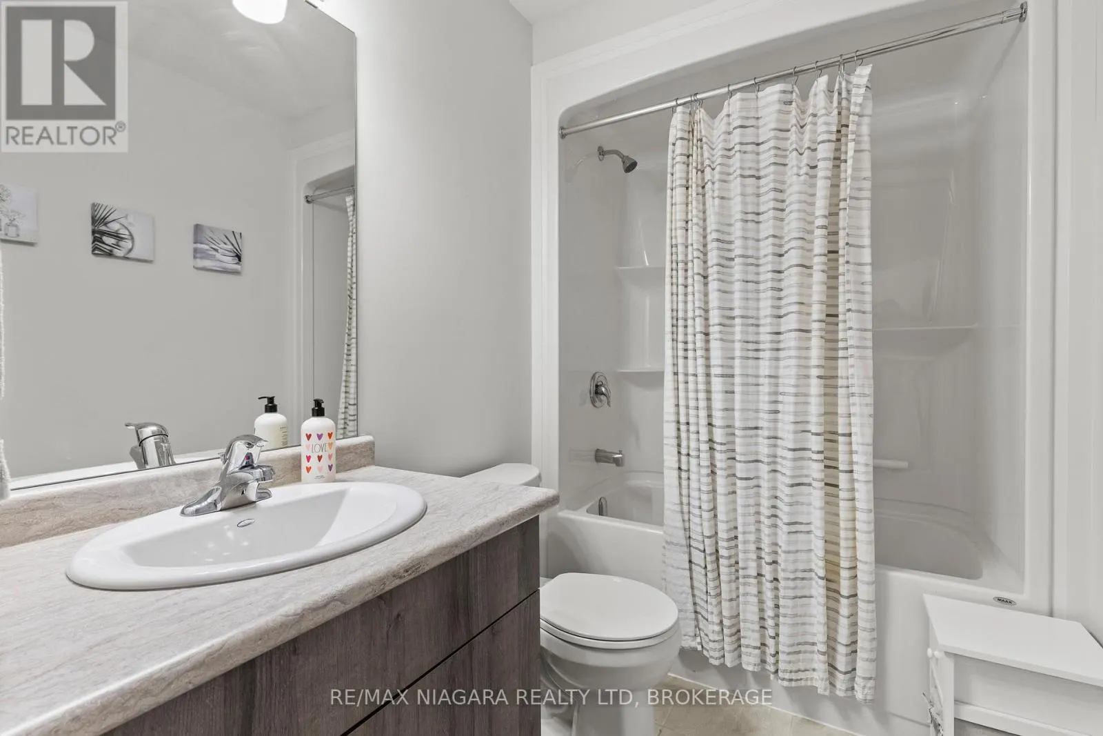 52 BUR OAK DRIVE