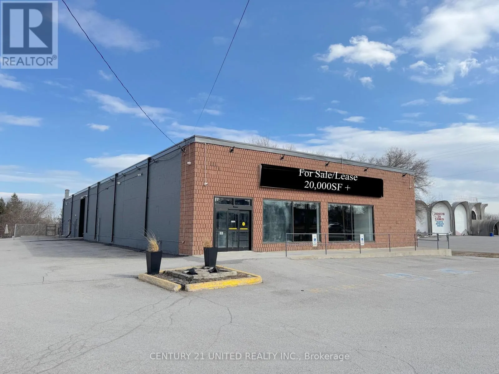 2704 LAKEFIELD ROAD
