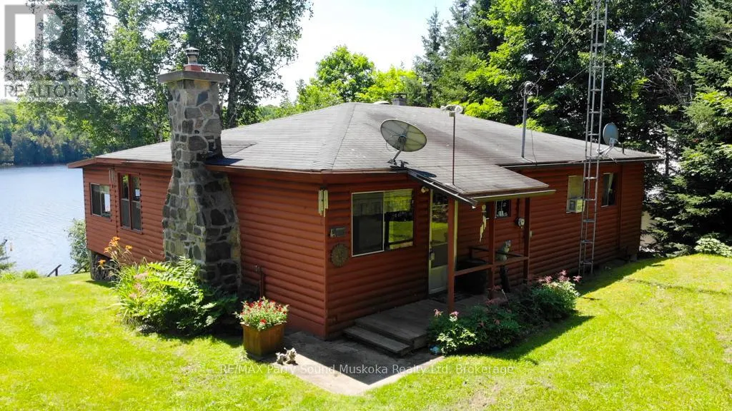20 GOLDEN HORSESHOE LANE