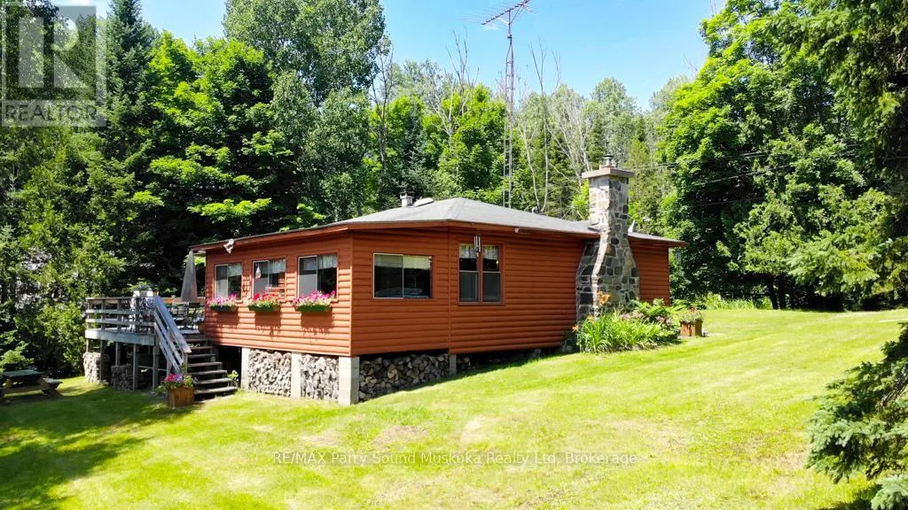 20 GOLDEN HORSESHOE LANE