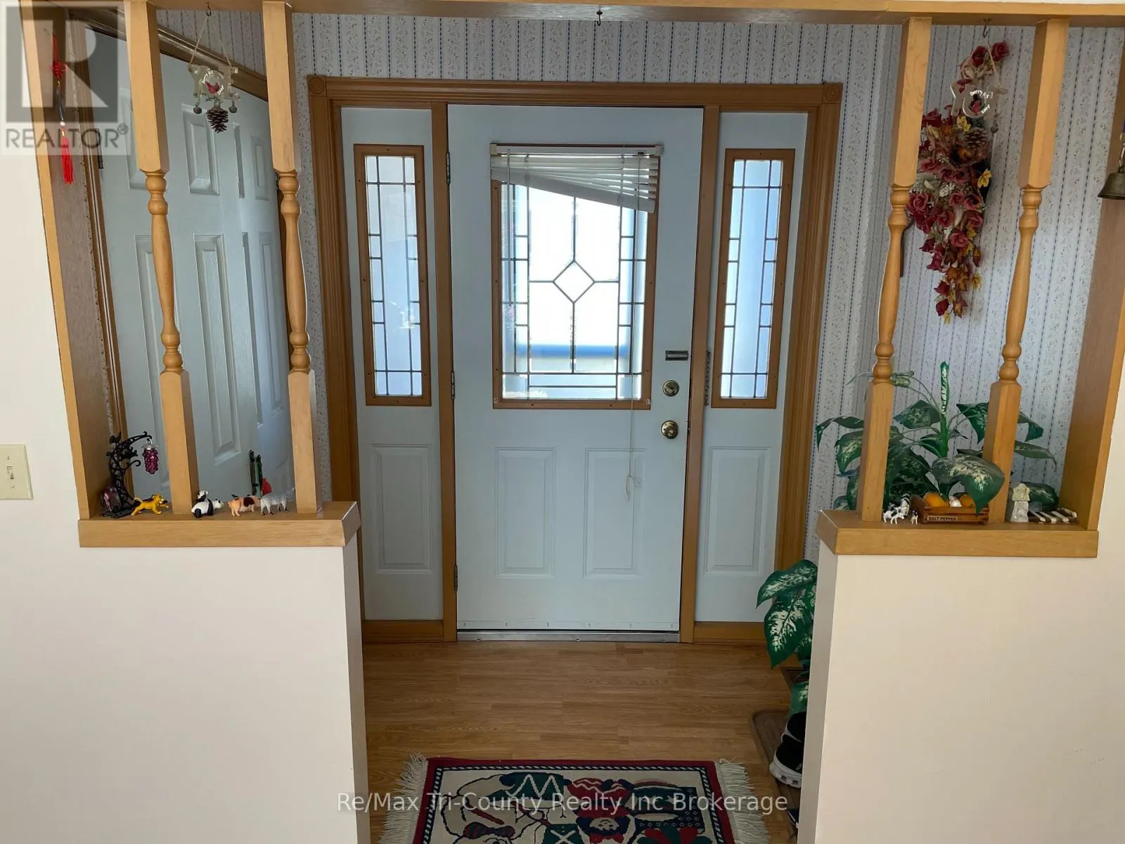 38 ADAMS AVENUE