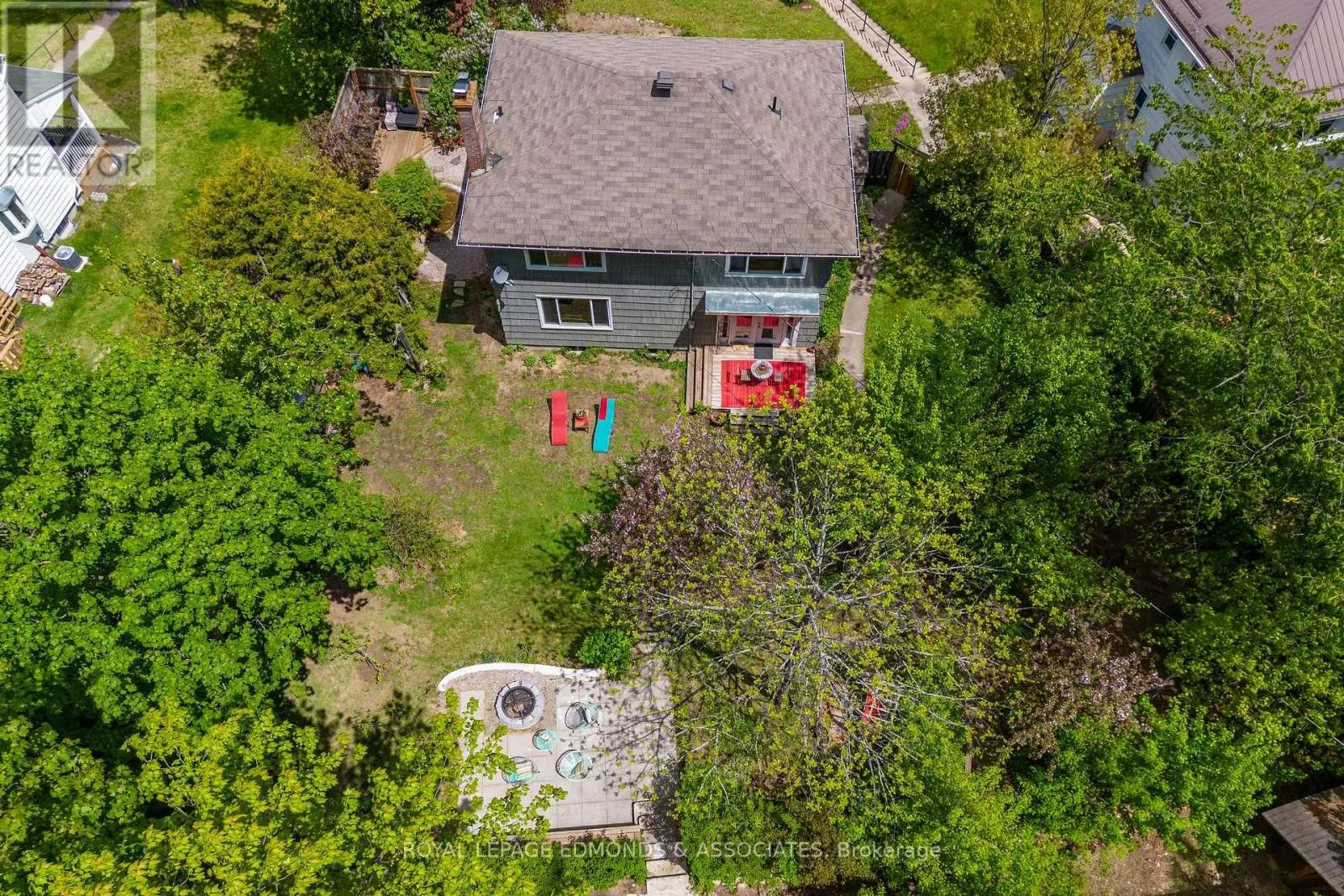 3 HURON STREET