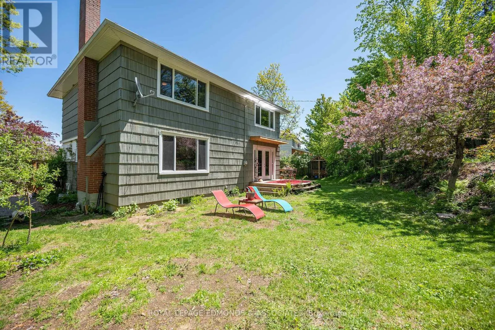 3 HURON STREET