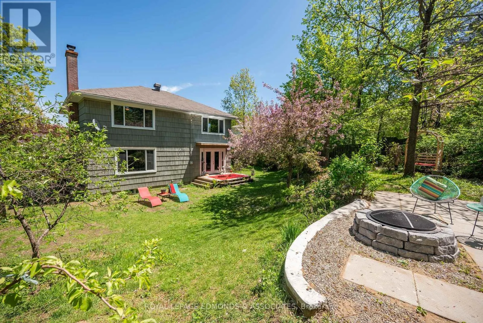 3 HURON STREET