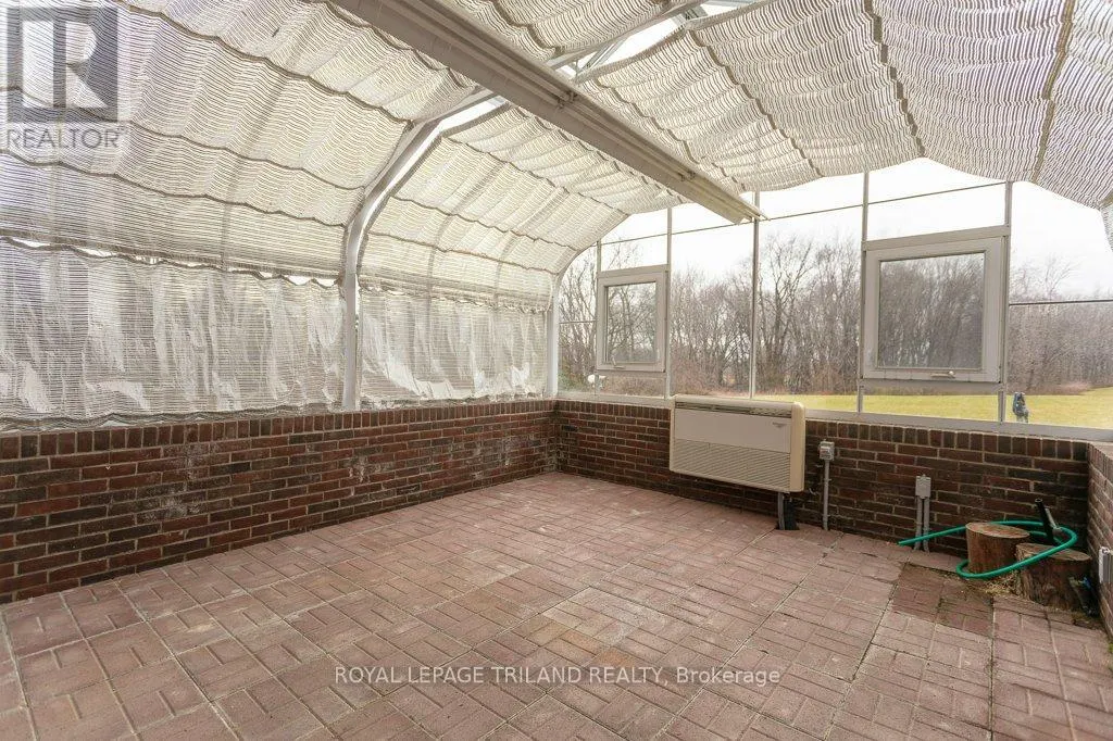 2643 OLD VICTORIA ROAD