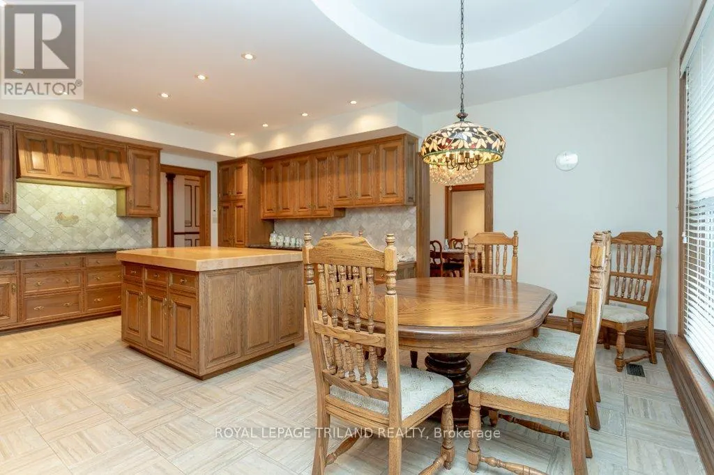 2643 OLD VICTORIA ROAD