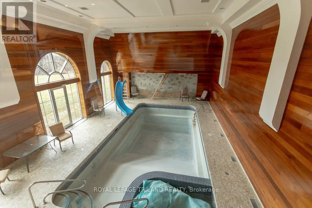 2643 OLD VICTORIA ROAD