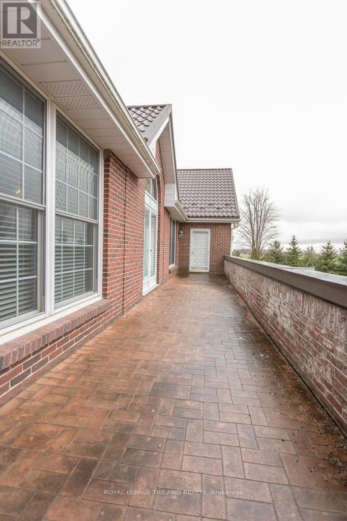 2643 OLD VICTORIA ROAD