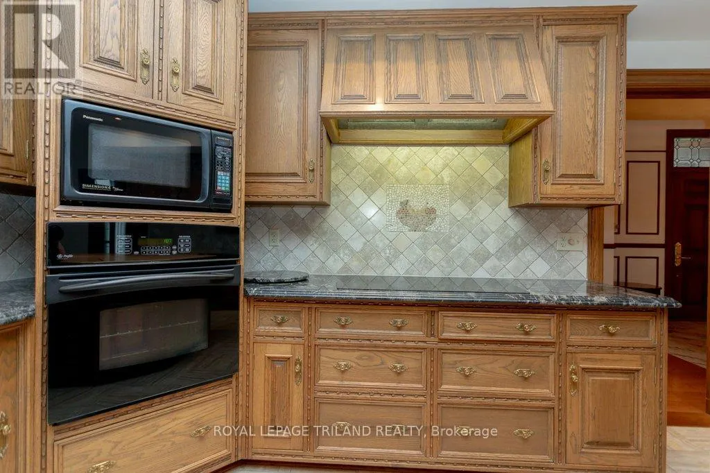 2643 OLD VICTORIA ROAD