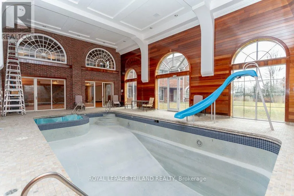 2643 OLD VICTORIA ROAD