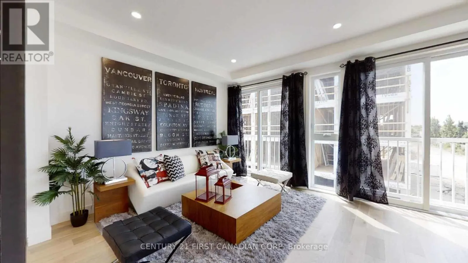 20 - 530 GATESTONE ROAD, #20