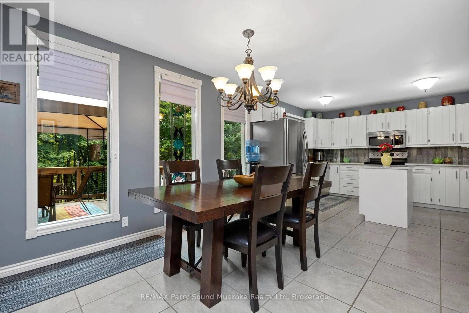 99 BAYVIEW DRIVE