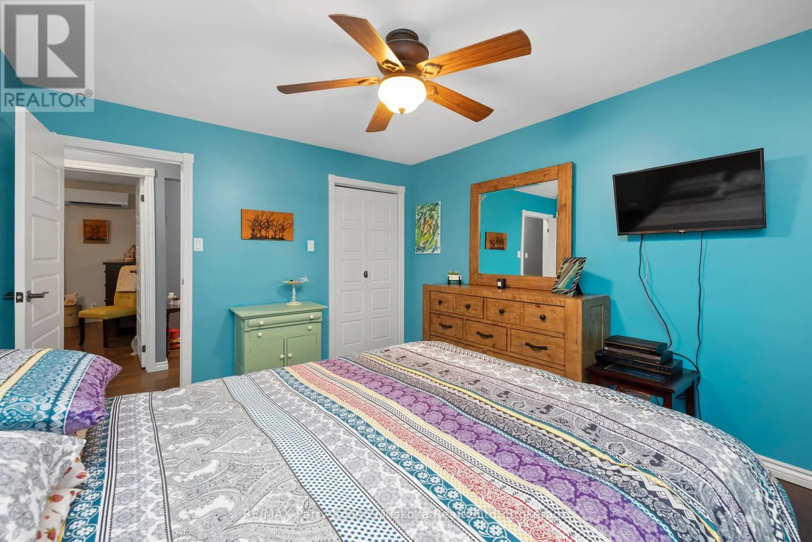 99 BAYVIEW DRIVE