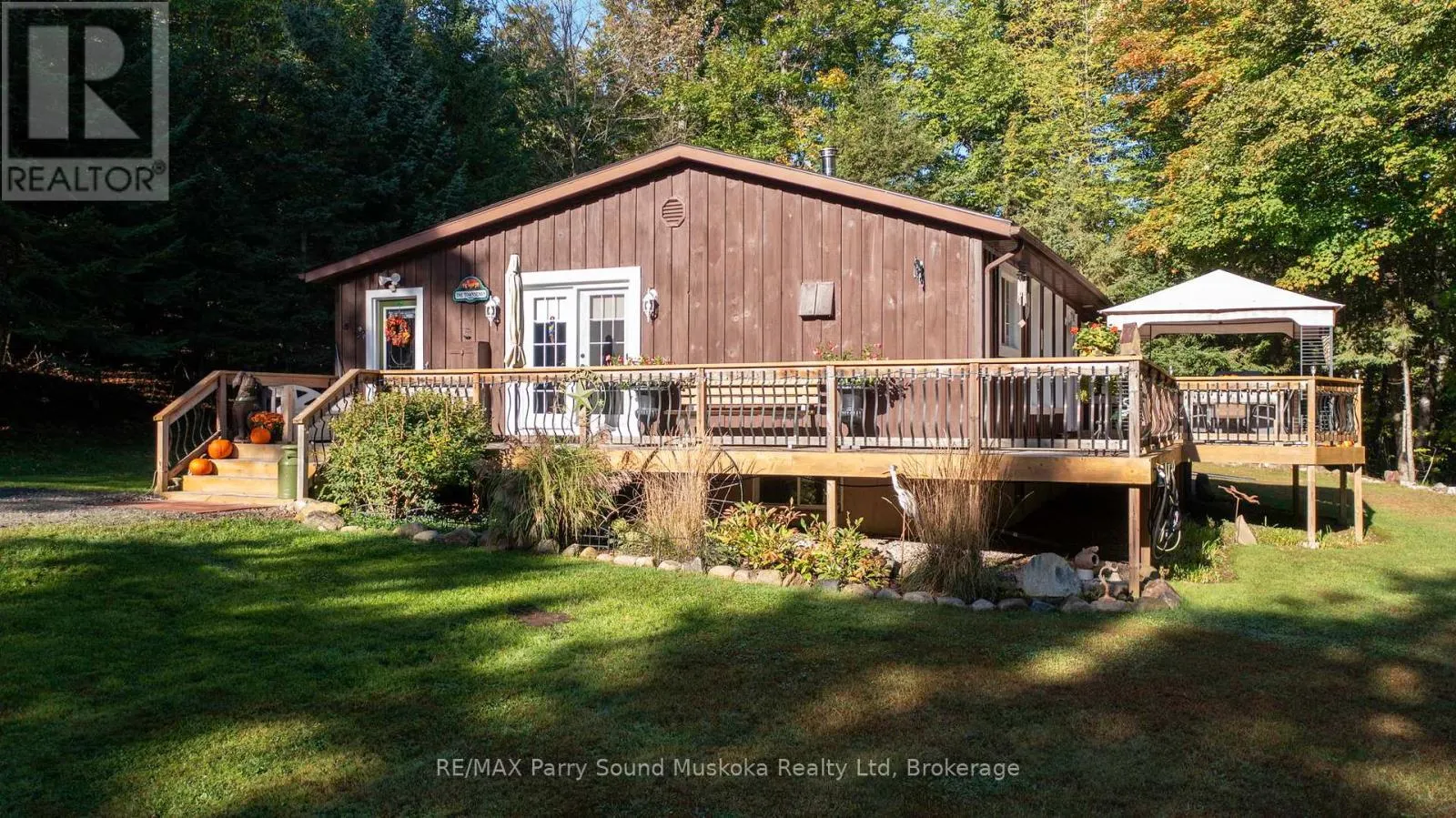99 BAYVIEW DRIVE