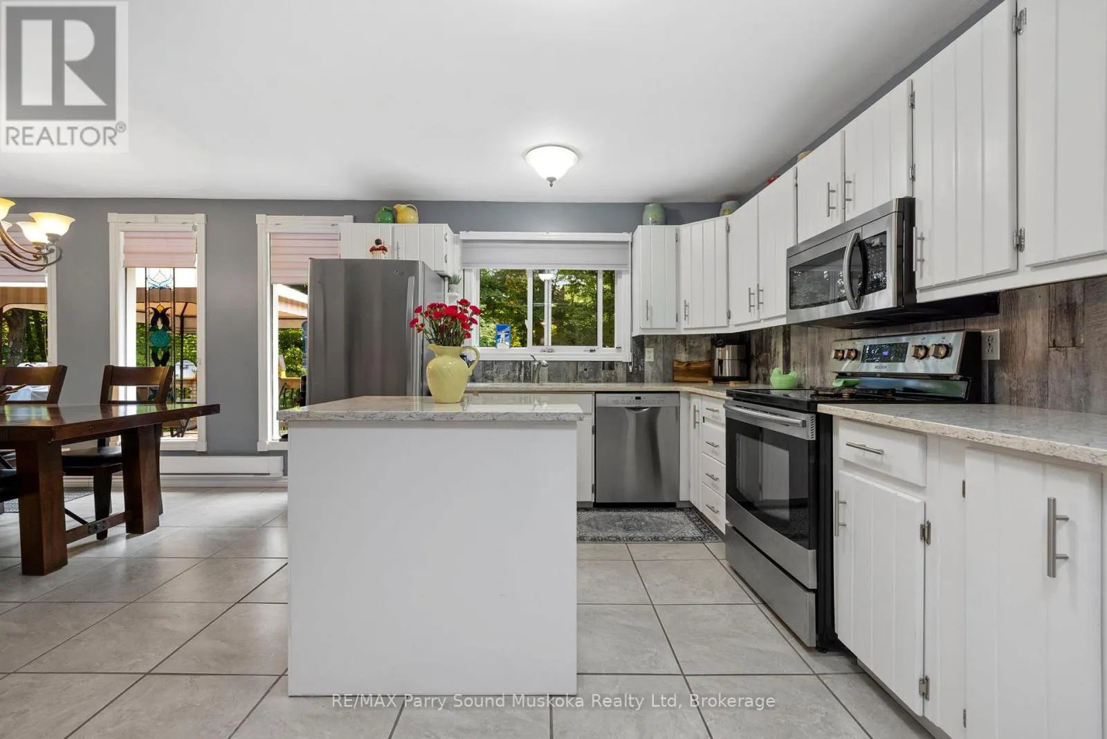 99 BAYVIEW DRIVE
