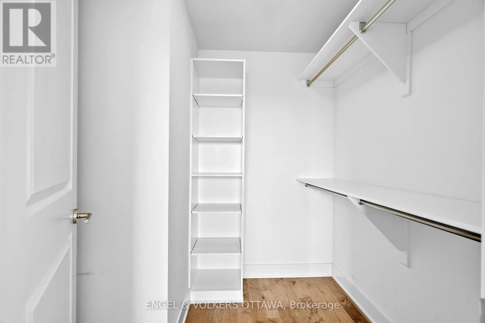 1209 - 485 RICHMOND ROAD