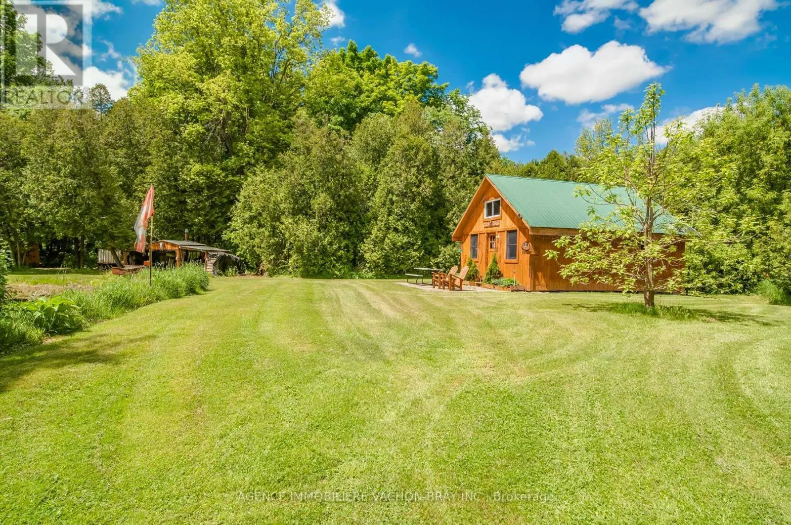 4020 4TH LINE ROAD