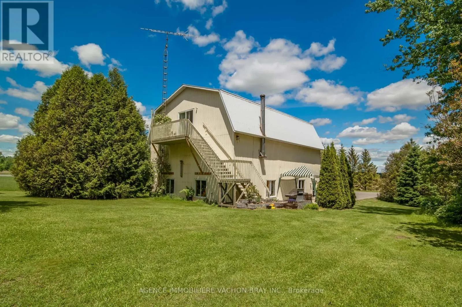 4020 4TH LINE ROAD