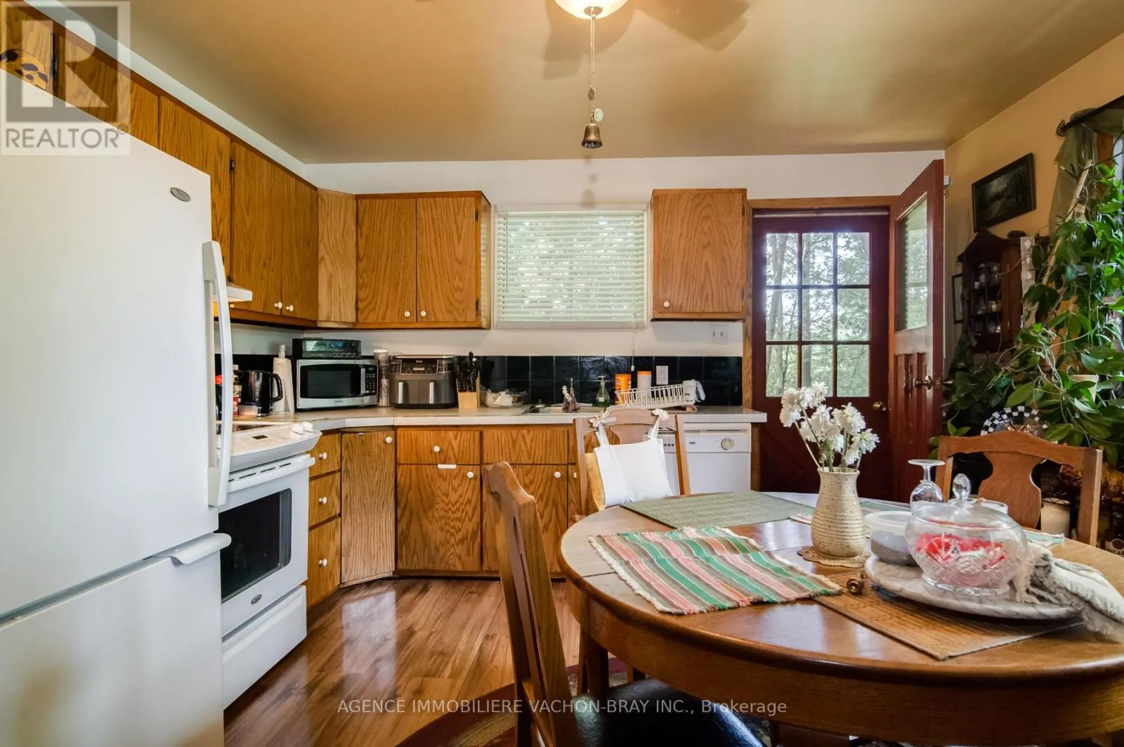 4020 4TH LINE ROAD
